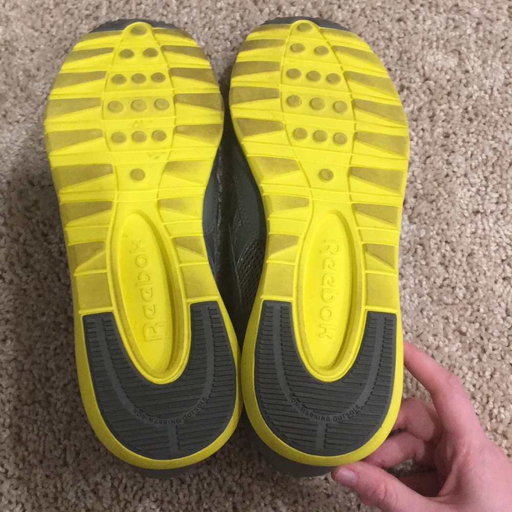 Running shoes - Picture 4 of 4